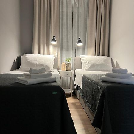 PUY Cinderella Apartment With Free Parking מראה חיצוני תמונה