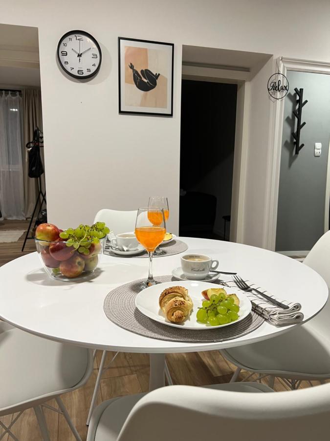 PUY Cinderella Apartment With Free Parking מראה חיצוני תמונה