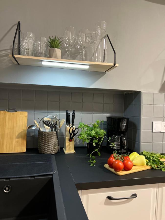 PUY Cinderella Apartment With Free Parking מראה חיצוני תמונה