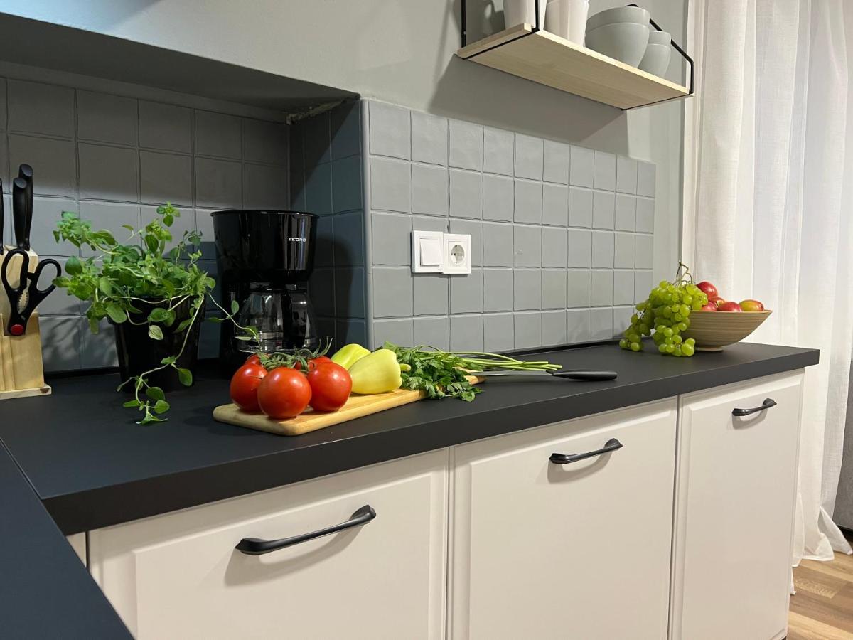 PUY Cinderella Apartment With Free Parking מראה חיצוני תמונה