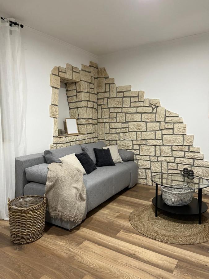 PUY Cinderella Apartment With Free Parking מראה חיצוני תמונה